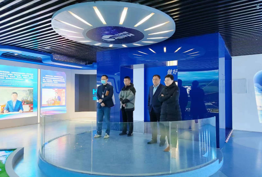 中信银行访问团一行到赏金国际参观洽谈